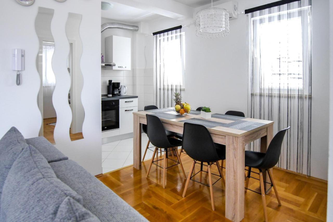 Appartement Apartment Ivesic Makarska